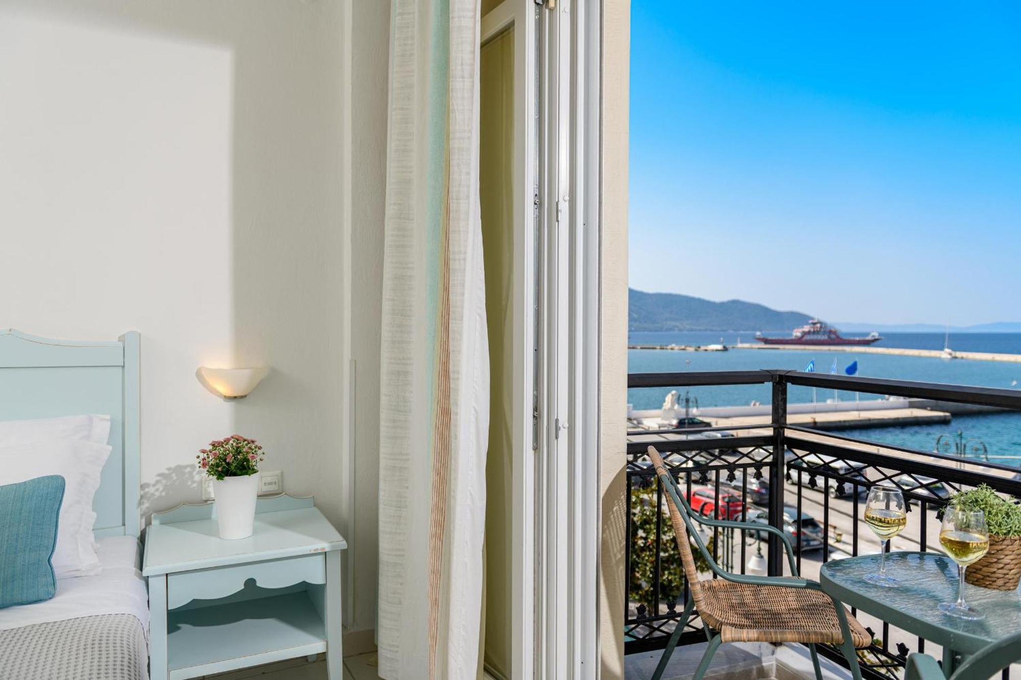 Hotel Timoleon ลีเมนาส ภายนอก รูปภาพ