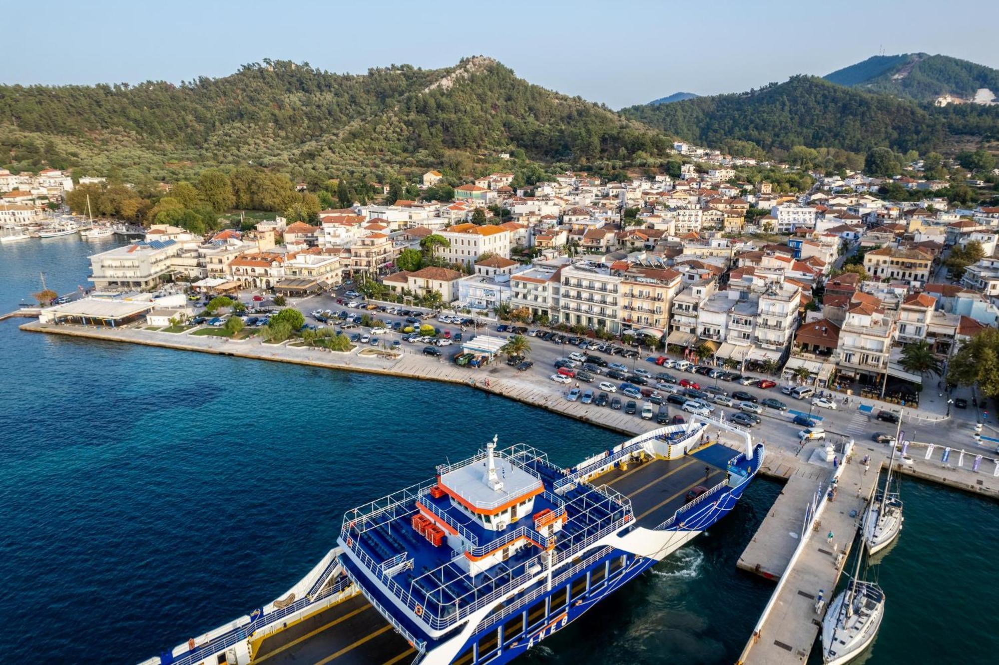 Hotel Timoleon ลีเมนาส ภายนอก รูปภาพ