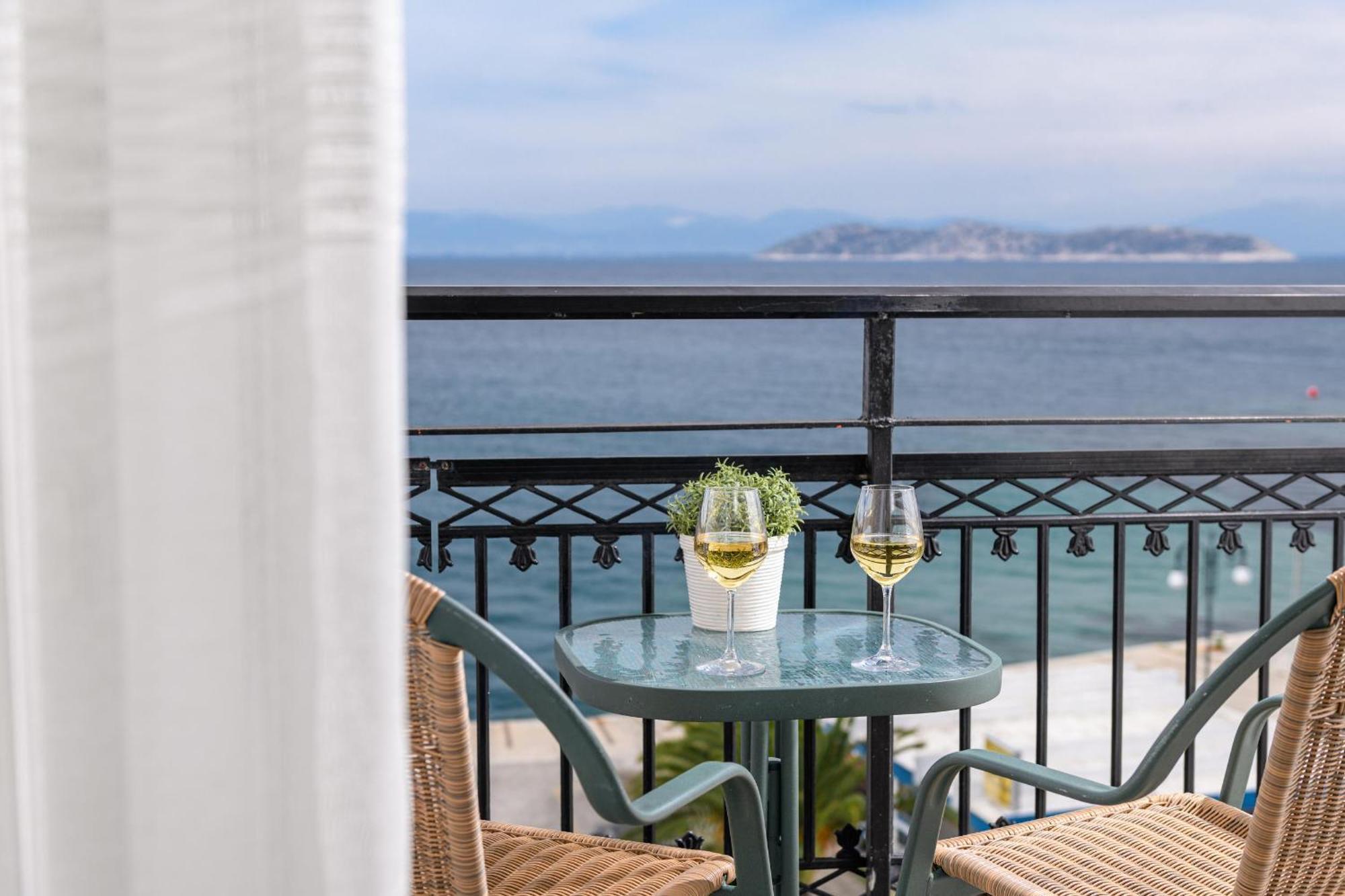 Hotel Timoleon ลีเมนาส ภายนอก รูปภาพ