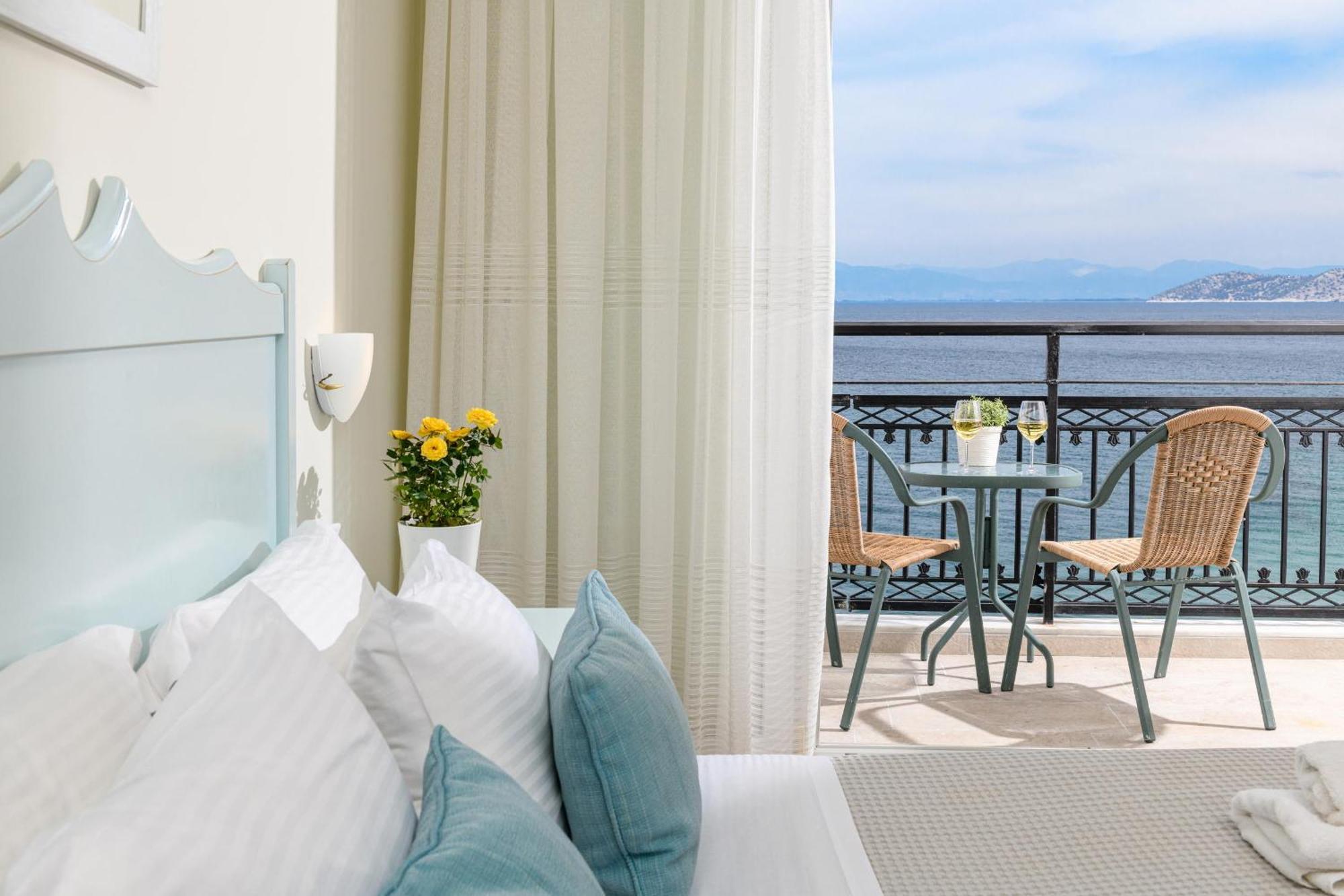 Hotel Timoleon ลีเมนาส ภายนอก รูปภาพ